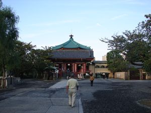 Temple at Ueno Park (Tokyo)